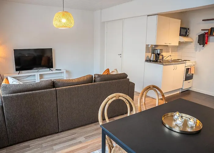 Arctic Base: 2-room Cozy *